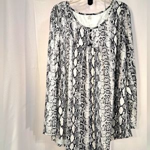 Luckymore NWOT Long Sleeve Top 3X